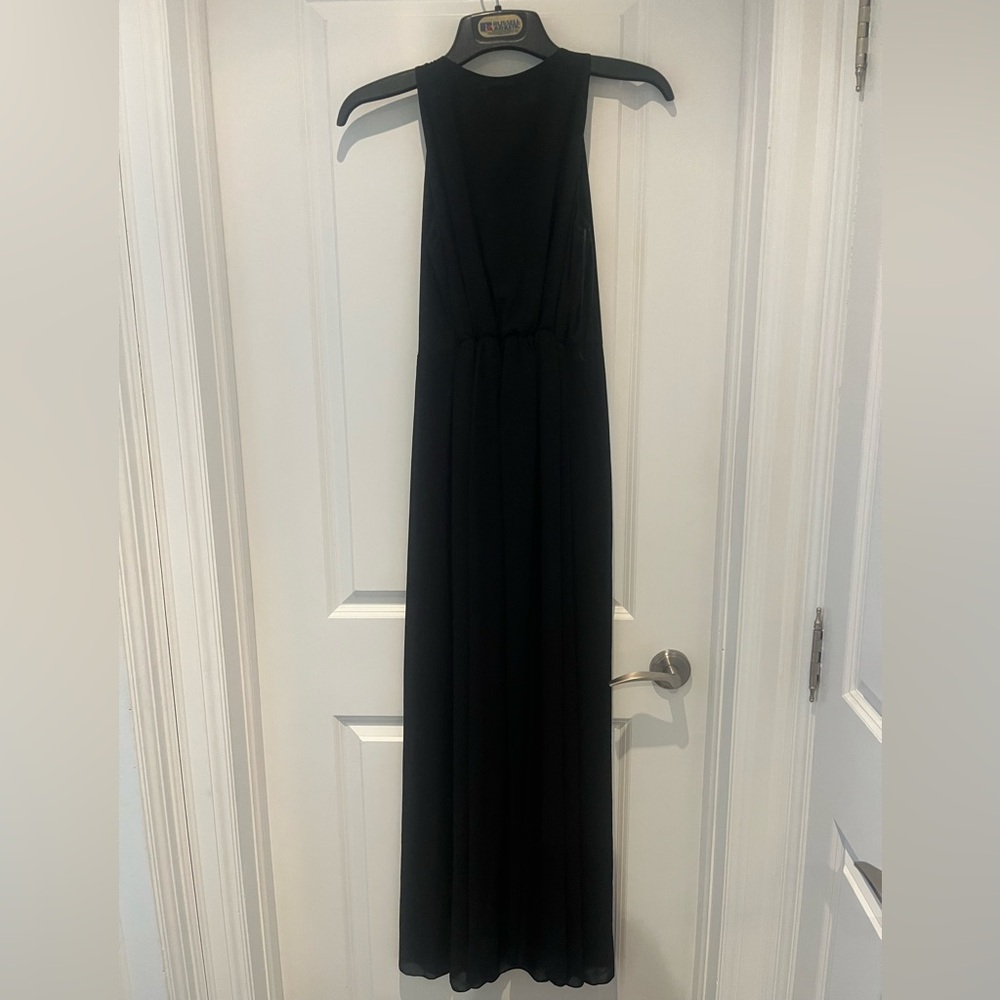Le Chateau Classic Black Dress - Picture 2 of 4